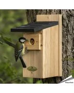 Houten nestkast met 32 mm opening voor koolmees & andere mezen ✔️ FSC-hout ✔️ Goede isolatie ➤ Veilige broedplek voor tuinvogels bij Aniculis