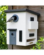 Multiholk Funkis van Wildlife Garden - Nestkast en voederhuis gecombineerd ✔️ Perfect voor kleine tuinvogels ✔️ Scandinavisch design geïnspireerd ➤ Nu bestellen bij Hoezo-Kado