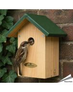 Nestkast huismus "Week van de Nestkast" ✔️ Aanbevolen door Vogelbescherming NL en SOVON ✔️ FSC-gecertificeerd hout ✔️ Mooie geschenkdoos ✔️ Koop bij Hoezo-Kado