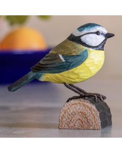 Houtgesneden vogel in de vorm van een pimpelmees ✔️ Levensecht vorm- en kleur gegeven model ✔️ Wildlife Garden (Zweden) ➤ Koop nu online bij Aniculis