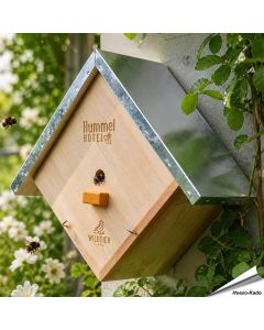 Helpt de hommels in je Tuin met de Hommelhotel ✔️Massief hout en weerbestendig ✔️ Met Nestmateriaal en Lokstof ✔️ Een must-have voor ieder met een hart voor de Tuin ➤ Koop nu in de Aniculis Webshop