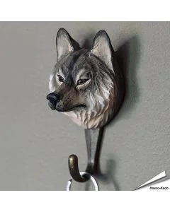 Kledinghaak - Europese wolf ✔️ Hoogwaardig hout en met de hand beschilderd ✔️ Handgemaakt, milieuvriendelijk ✔️ Maximaal draagvermogen: 10 kg ➤ Bestel op www.aniculis.nl