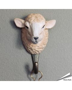 Kledinghaak van Wildlife Garden met een schaapkop ✔️ Ambachtelijk uit hout gesneden ✔️ Origineel en decoratief cadeau ✔️ Bestel nu op www.aniculis.nl