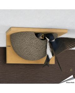 Nestkast voor de huiszwaluw ✔️ Aanbevolen door Vogelbescherming NL ✔️ FSC-gecertificeerd houtbeton / hout ✔️ Kunstnest ✔️ Koop nu op www.aniculis.nl