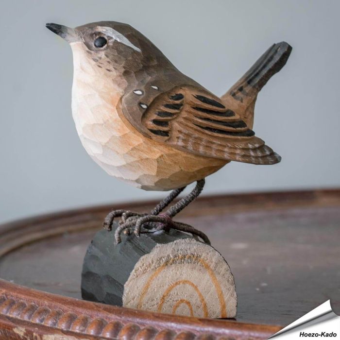 Handgemaakte DecoBird Winterkoning kopen? Natuurgetrouwe houten vogel van Wildlife Garden. Duurzame vogeldecoratie & uniek cadeau ➤ Aniculis