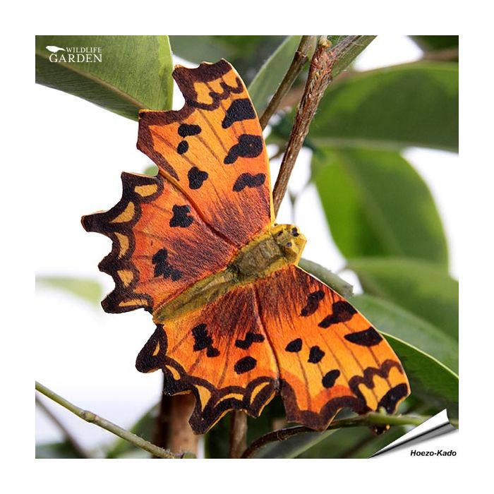 DecoButterfly Gehakkelde Aurelia van Wildlife Garden. Handgesneden houten koelkastmagneet met gekartelde vleugels en draad voor bloem- of plantdecoratie.
