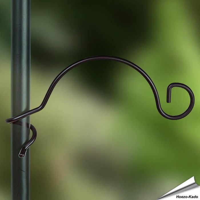 Wrap-around metalen haken voor vogelvoederstations ✔️ Compatibel met palen Ø 22mm ✔️ Gemaakt van stevig, gepoedercoat staal ✔️ Bestel direct online bij Aniculis
